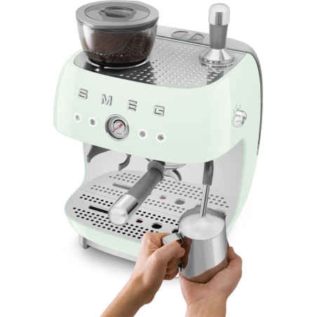 Smeg EGF03PGEU Pastel Green Espresso Machine - Elevate Your Coffee Experience with Stylish Design and Premium Quality!